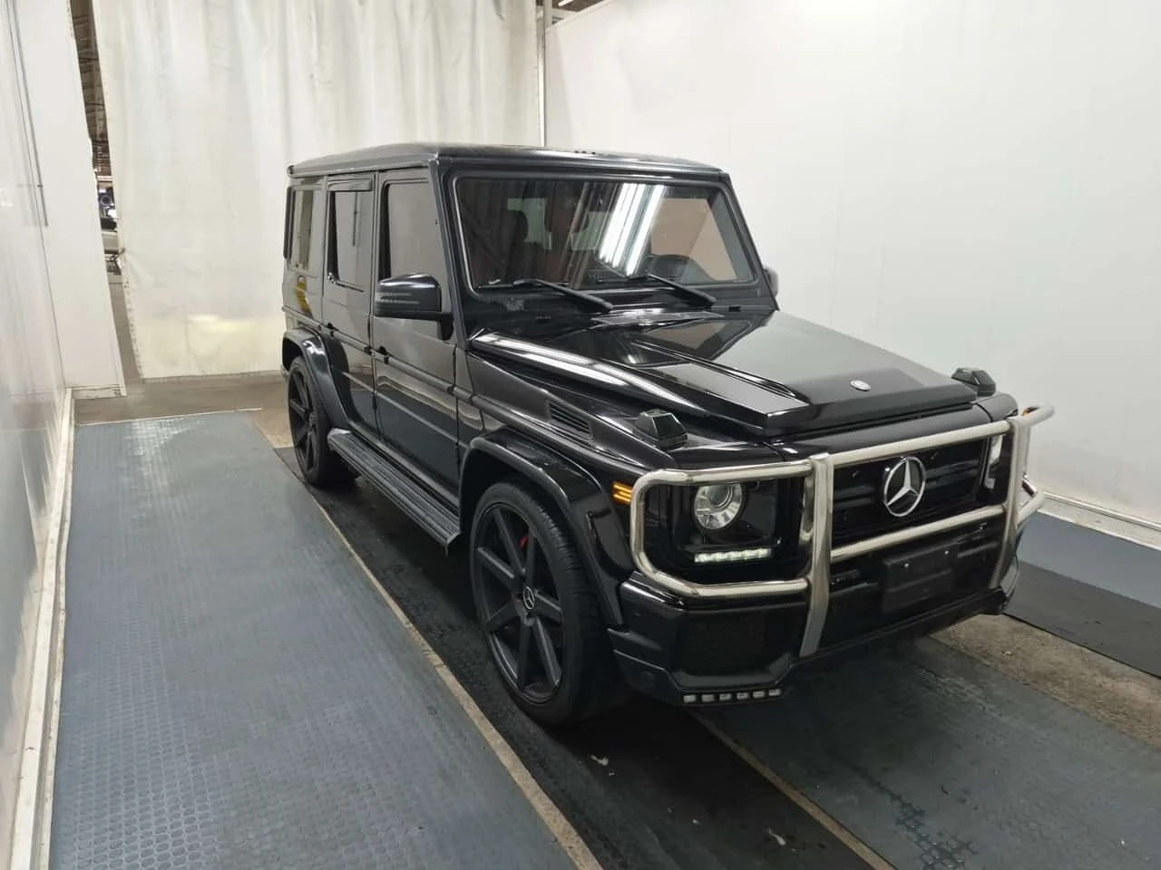 Mercedes-Benz G 63 AMG | CARFAX | АВТОФИНАНСИРАНЕ, снимка 2 - Автомобили и джипове - 56171727