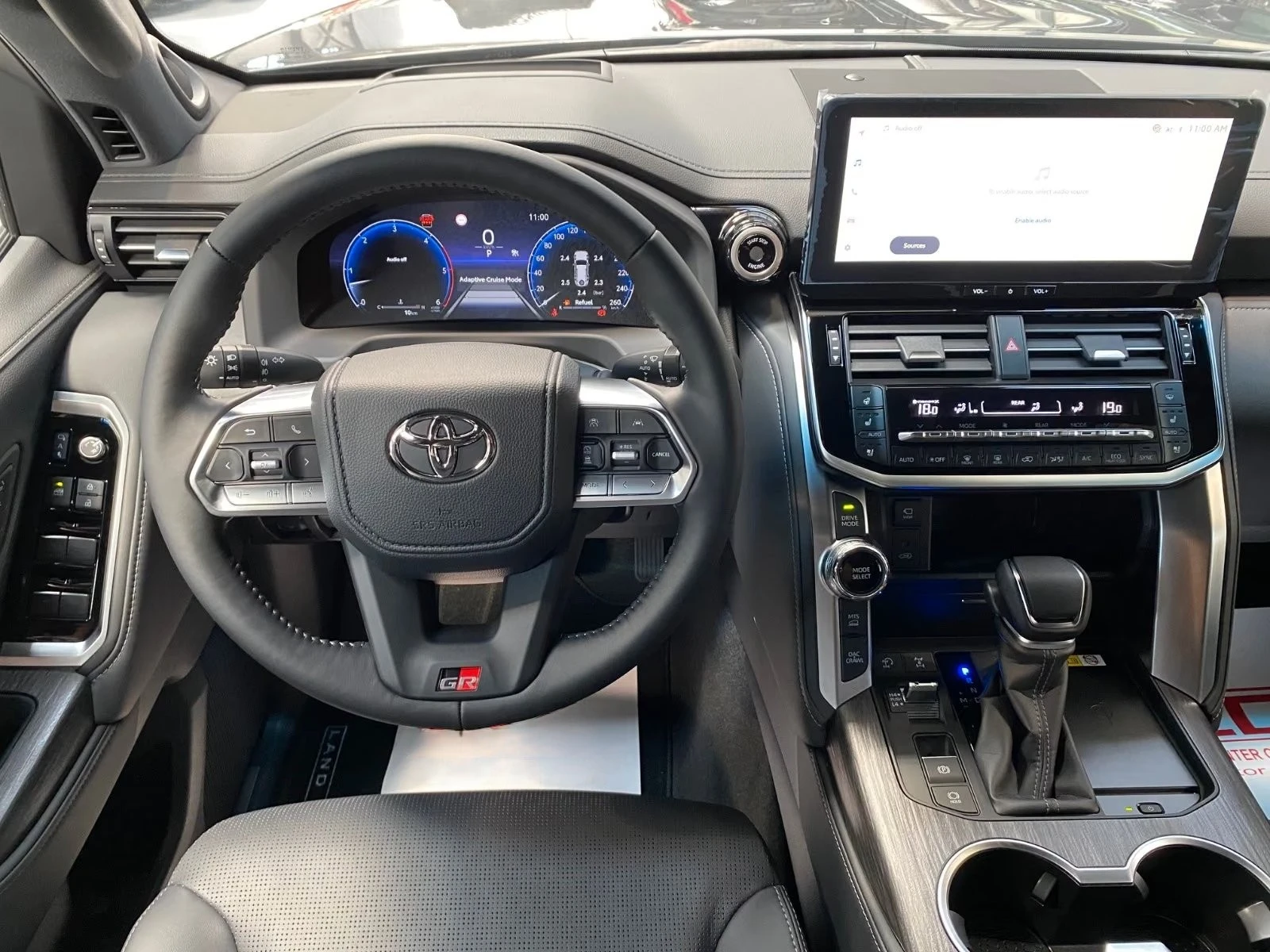 Toyota Land cruiser LC300 / GR SPORT / HUD / JBL / 360 | Mobile.bg � ����������� 10