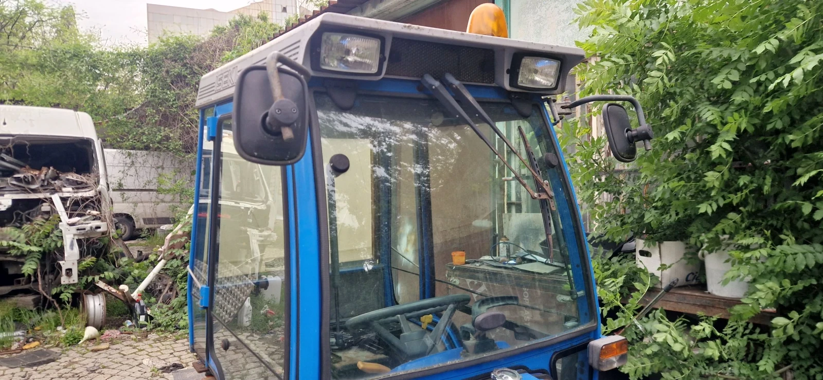 Трактор ISEKI 23кона, снимка 5 - Селскостопанска техника - 54560394