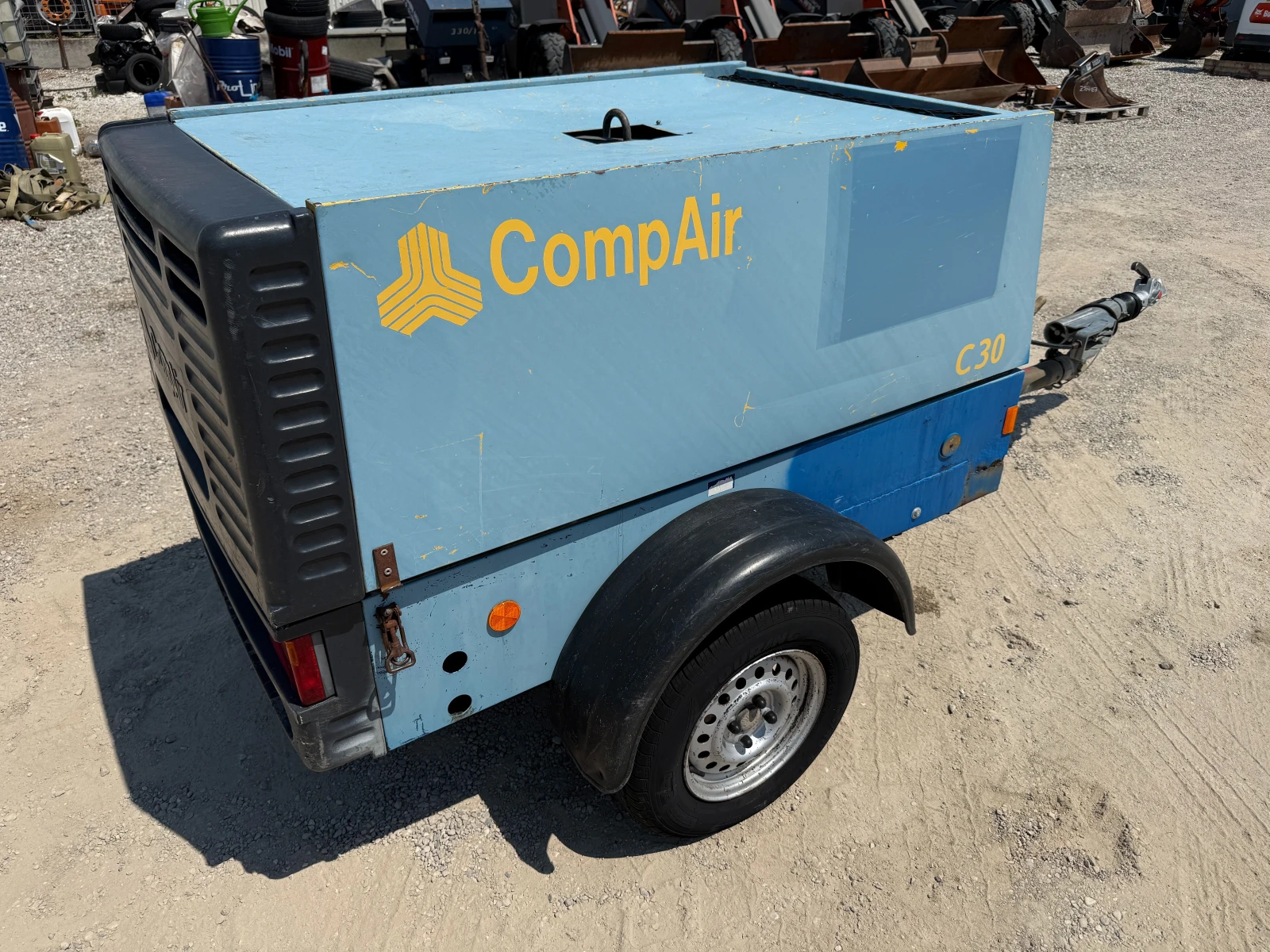 Компресори Друга COMPAIR DLT 0404, снимка 3 - Индустриална техника - 55102208