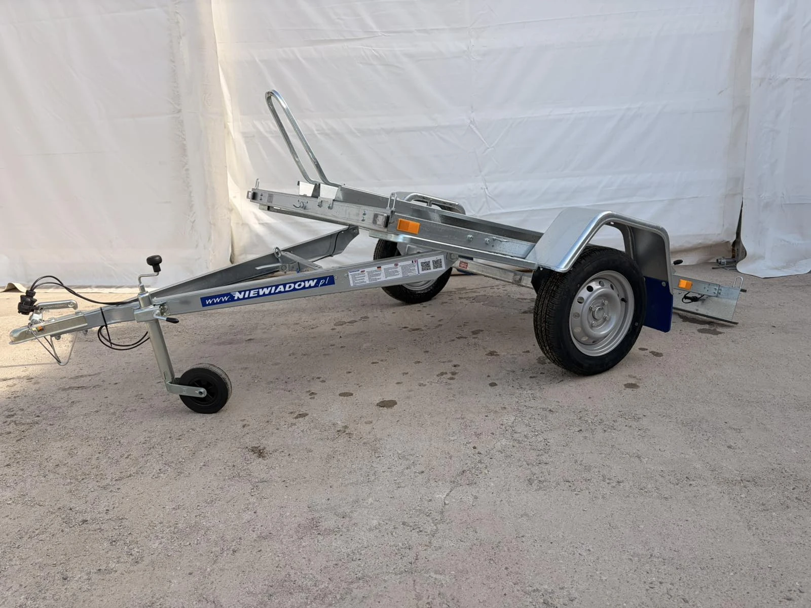 За автомобил Други NIEWIADOW за 1 мотоциклет B7320M1