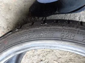 Гуми Летни 225/40R18, снимка 9