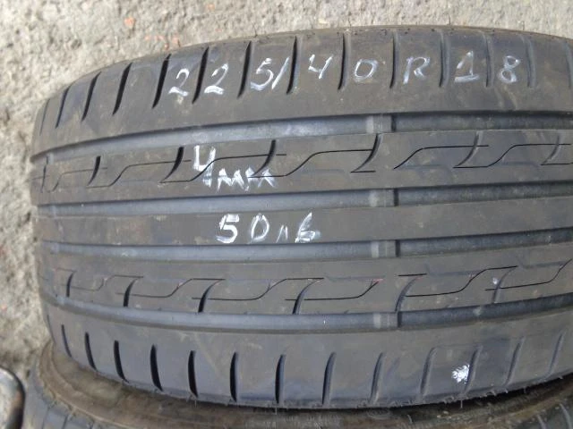 Гуми Летни 225/40R18, снимка 4 - Гуми и джанти - 15288436