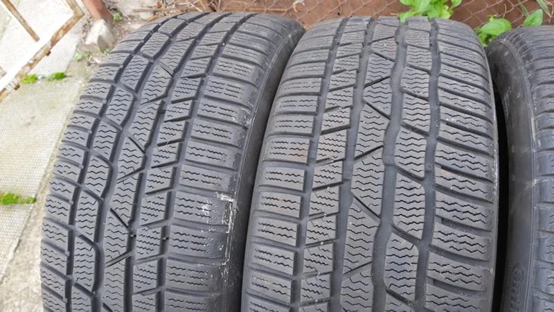 Гуми Зимни 215/45R17, снимка 3 - Гуми и джанти - 27400678