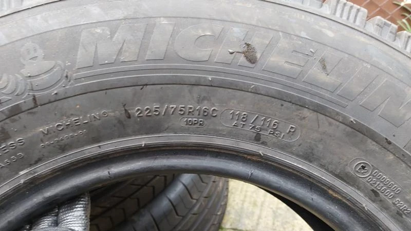 Гуми Зимни 225/75R16, снимка 6 - Гуми и джанти - 28049051