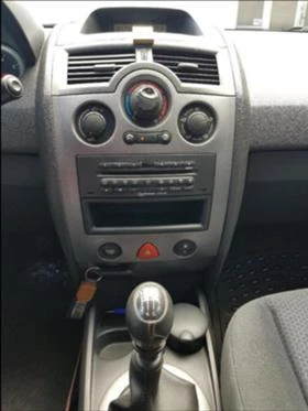 Renault Megane 1.9dci 6 скорости, снимка 8