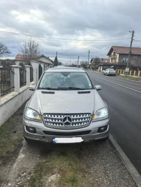 Mercedes-Benz 320, снимка 1