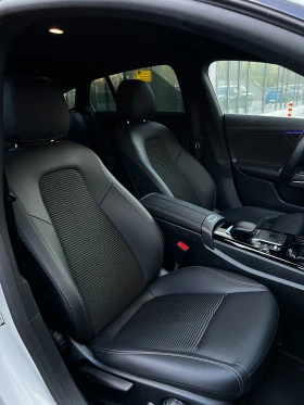Mercedes-Benz CLA 200 2024 ГАРАНЦИОНЕН MULTIBEAM* AMBIENT* DISTR* LANE* , снимка 12
