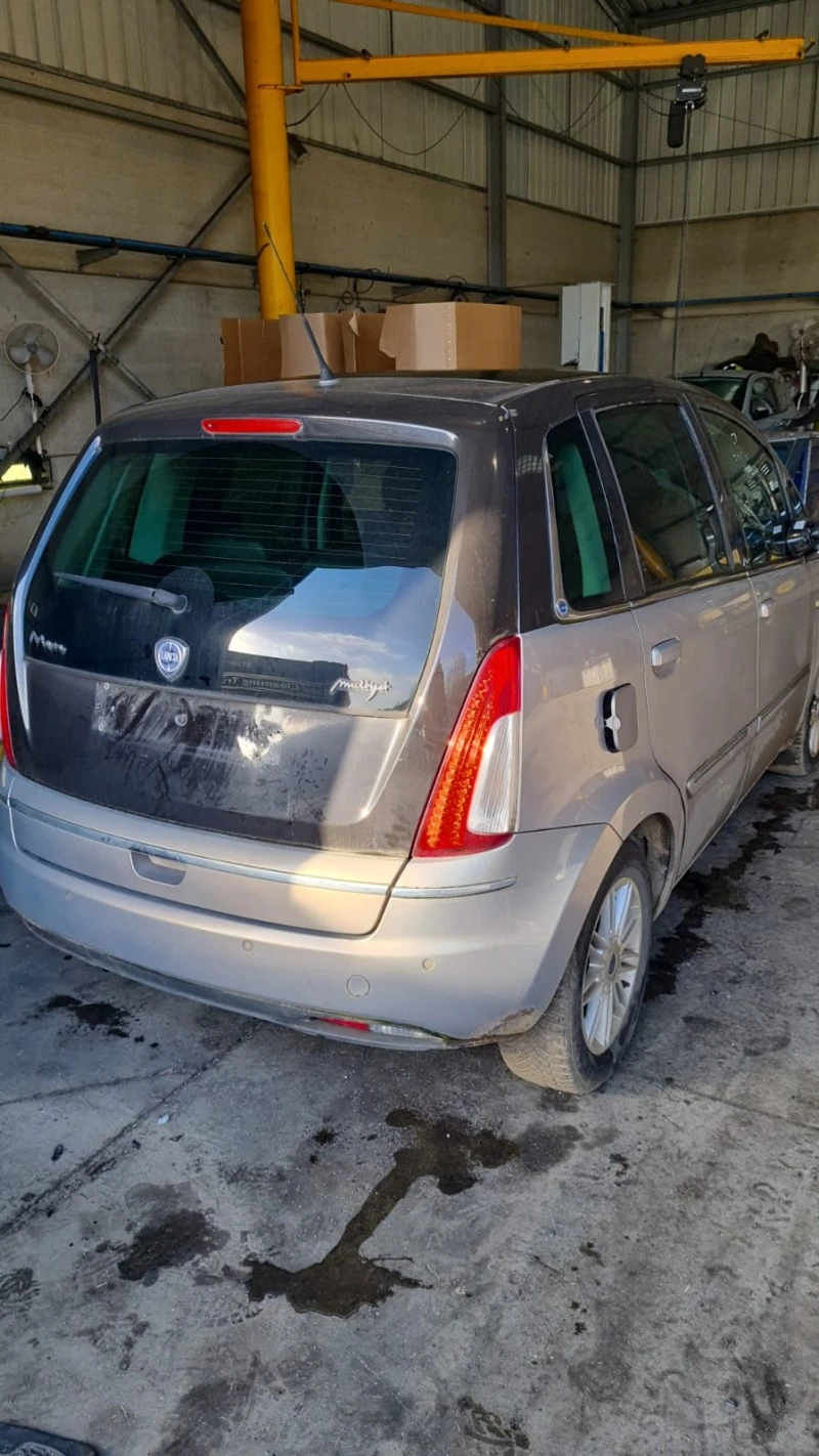 Lancia Musa 1.3 Mjet, снимка 9 - Автомобили и джипове - 20702114