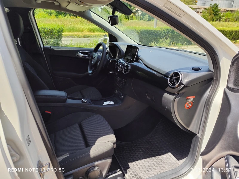 Mercedes-Benz B 220, снимка 9 - Автомобили и джипове - 47201077