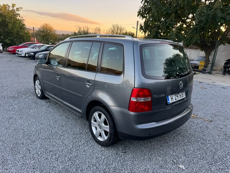 VW Touran 1.9тди 105к.с DsG 7 местен , снимка 6 - Автомобили и джипове - 47582154