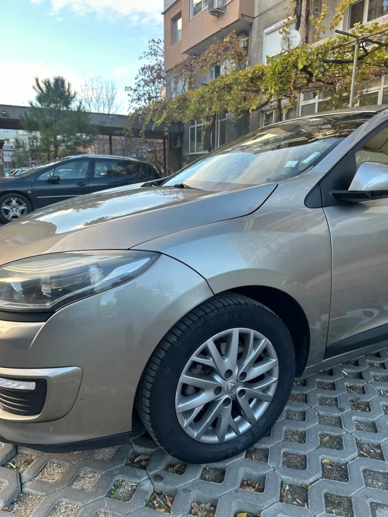 Renault Megane Hatch Expression GT Style, снимка 3 - Автомобили и джипове - 48102230