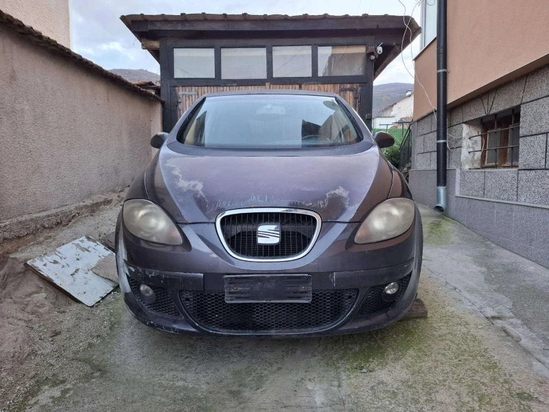 Seat Altea 1.9 tdi на части, снимка 4 - Автомобили и джипове - 49355571