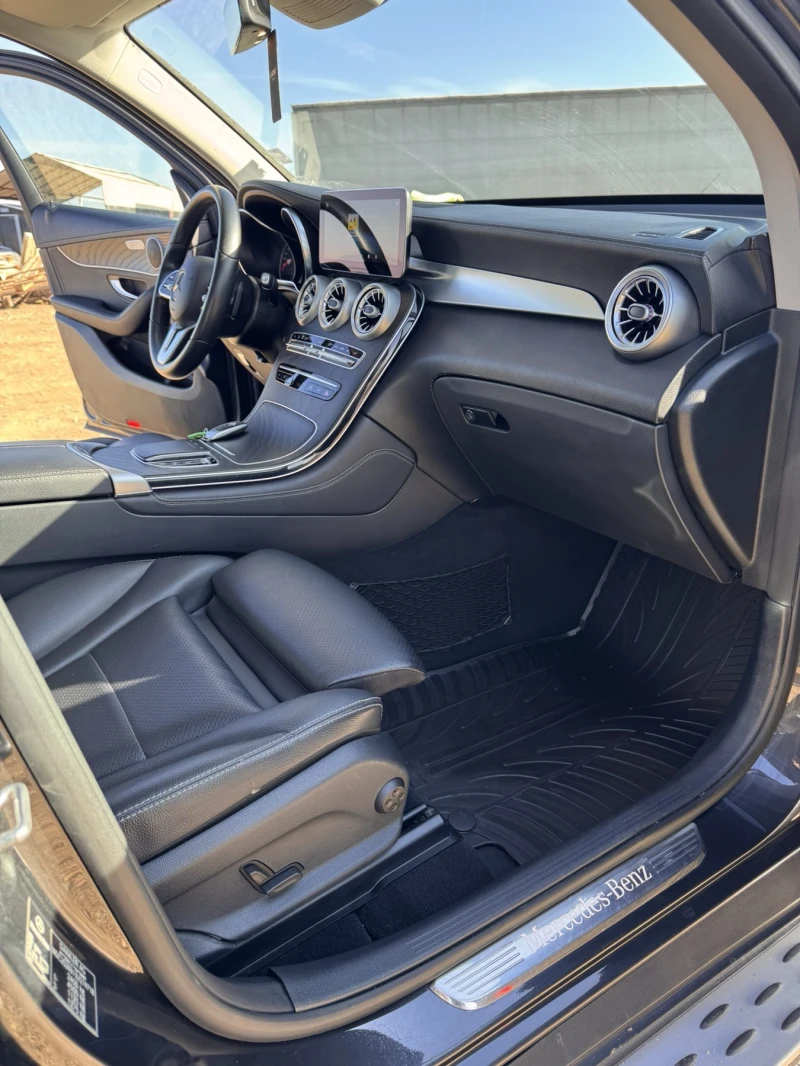 Mercedes-Benz GLC 200 EQ Boost, снимка 8 - Автомобили и джипове - 52661468