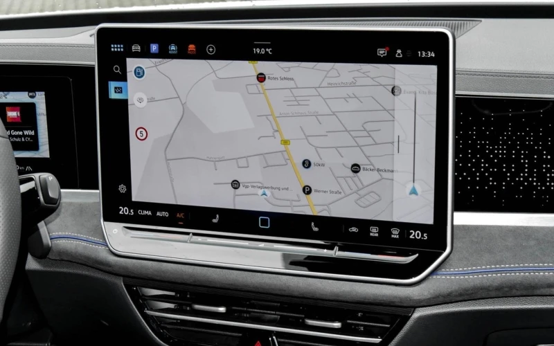 VW Passat 2.0TSI 4MOTION R-LINE HEADUP BLACKSTYLE MATRIX CAM, снимка 10 - Автомобили и джипове - 51508840