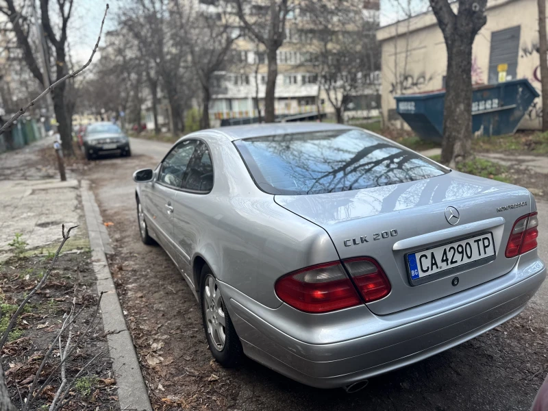 Mercedes-Benz CLK, снимка 4 - Автомобили и джипове - 52773573