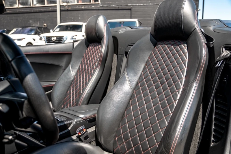 Audi R8 CARFAX* АВТОФИНАНСИРАНЕ* БЕЗ ПЪРВОНАЧАЛНА ВНОСКА* , снимка 12 - Автомобили и джипове - 52901710