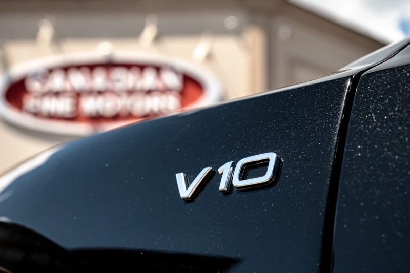 Audi R8 CARFAX* АВТОФИНАНСИРАНЕ* БЕЗ ПЪРВОНАЧАЛНА ВНОСКА* , снимка 9 - Автомобили и джипове - 52901710