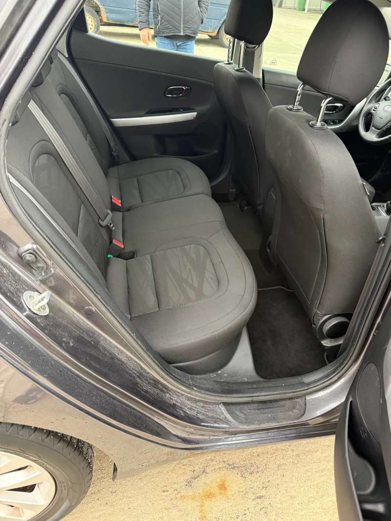Kia Ceed 1.4 CVVT Facelift, снимка 10 - Автомобили и джипове - 53247777