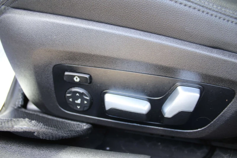 BMW 330 * 330xe * CARFAX * ЦЕНА ДО БГ, снимка 12 - Автомобили и джипове - 53432155