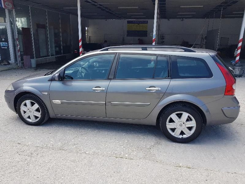 Renault Megane 1.9dci 6 скорости, снимка 2 - Автомобили и джипове - 21518469