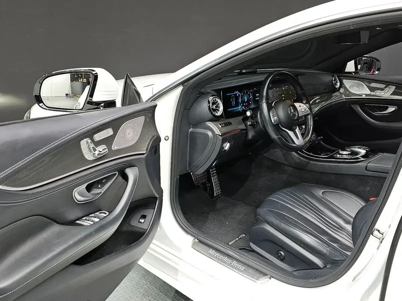 Mercedes-Benz CLS 400, снимка 10 - Автомобили и джипове - 54288700