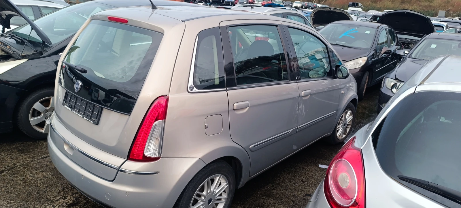 Lancia Musa 1.3 Mjet, снимка 15 - Автомобили и джипове - 48320178