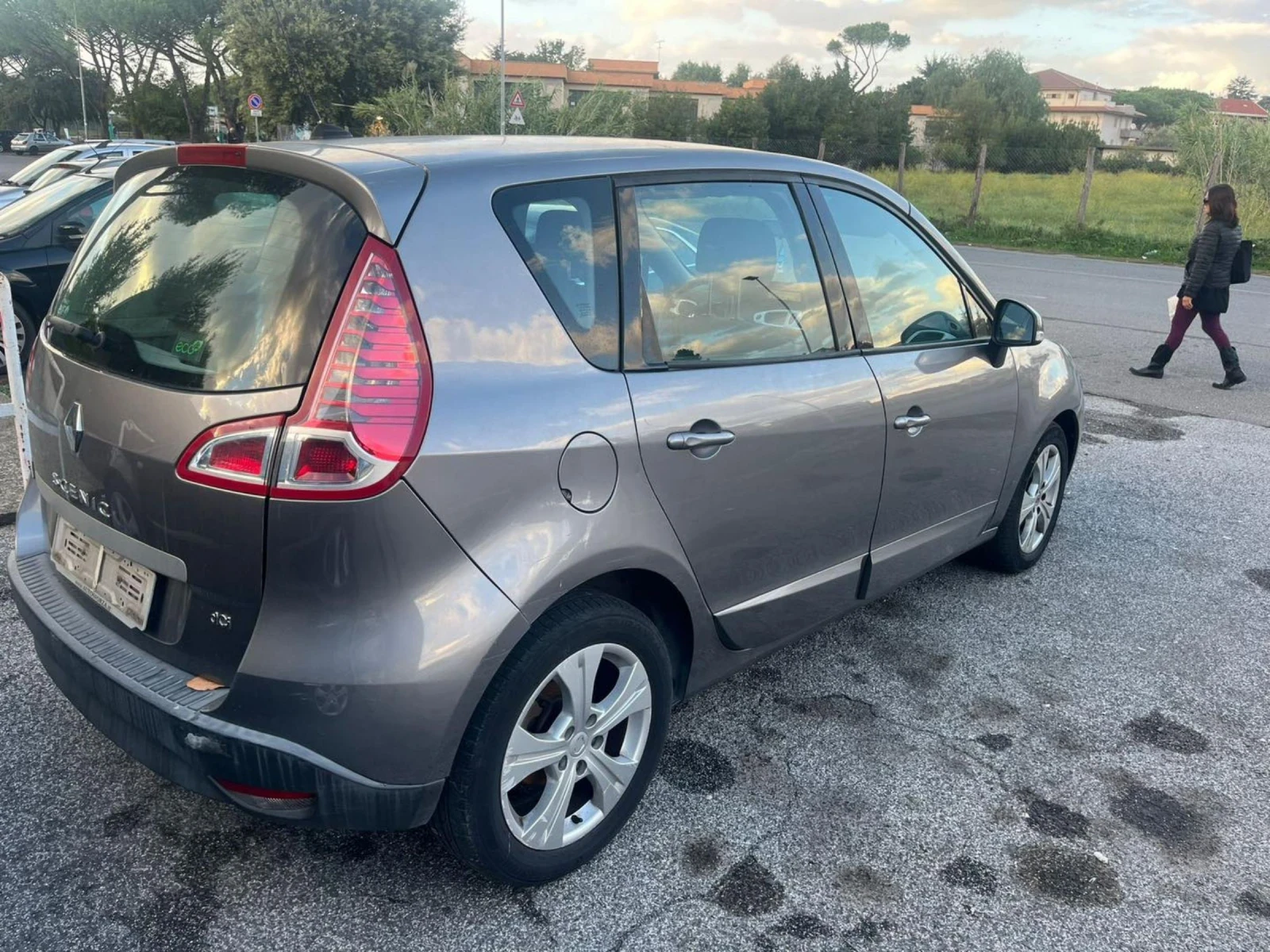 Renault Scenic 1.9DCi Xmod - изображение 2