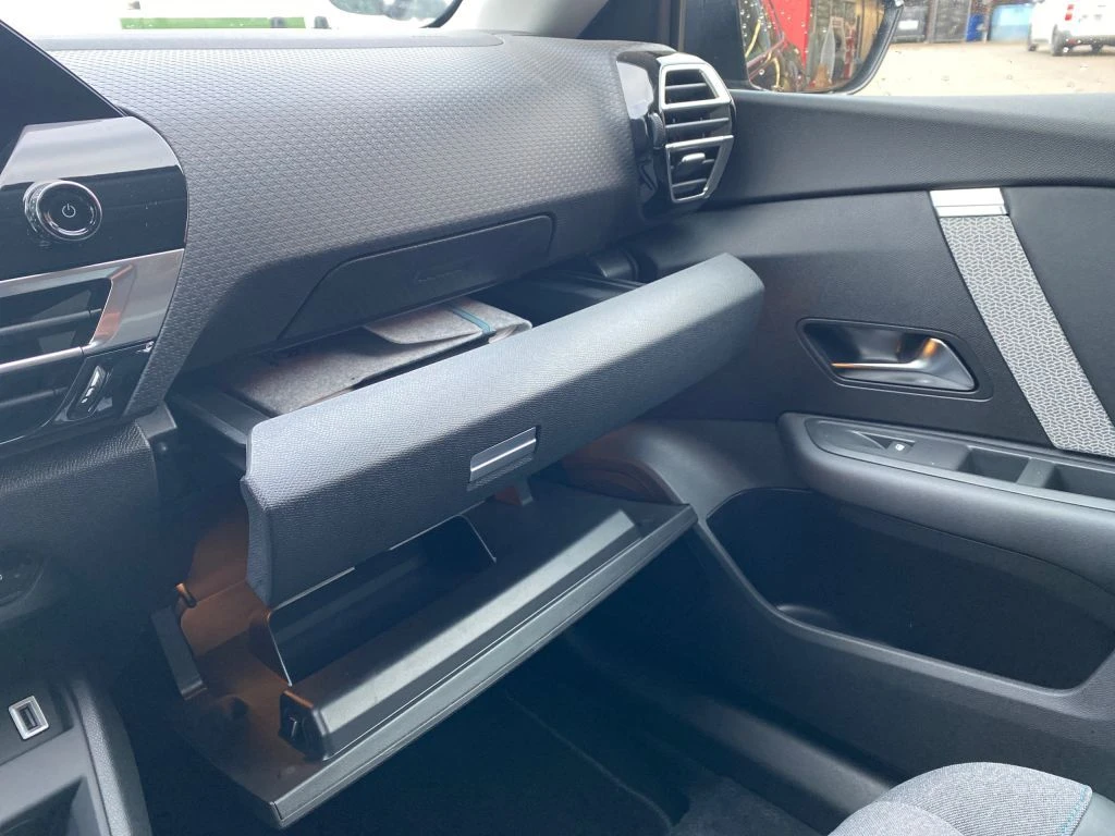 Citroen C4 !e/156HP/MAX/CAM/NAVI/KLESS/CARPLAY/HUD/756b | Mobile.bg   17