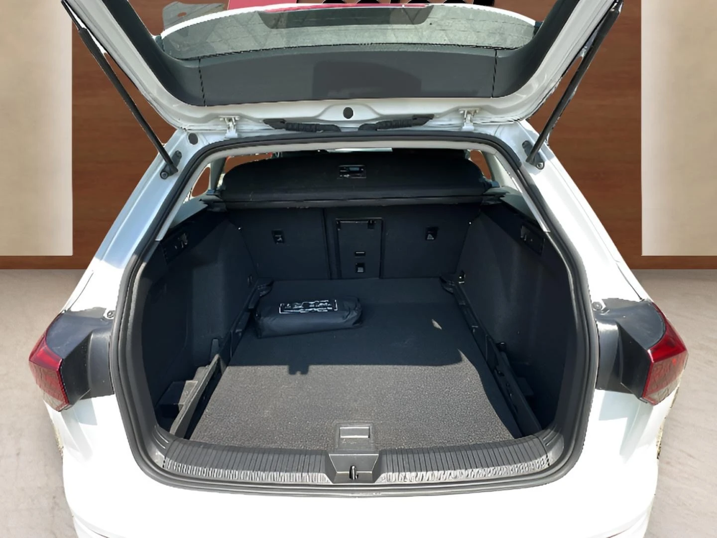 VW Golf 1.5 eTSI - изображение 9
