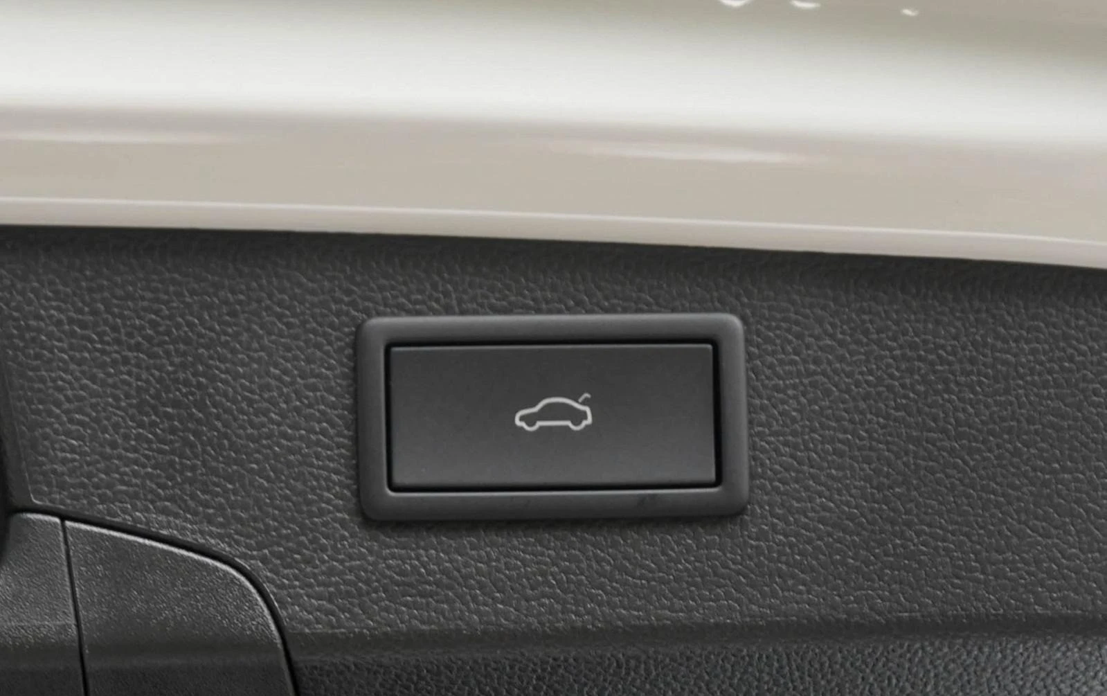 VW Passat 2.0TSI 4MOTION R-LINE HEADUP BLACKSTYLE MATRIX CAM | Mobile.bg � ����������� 15