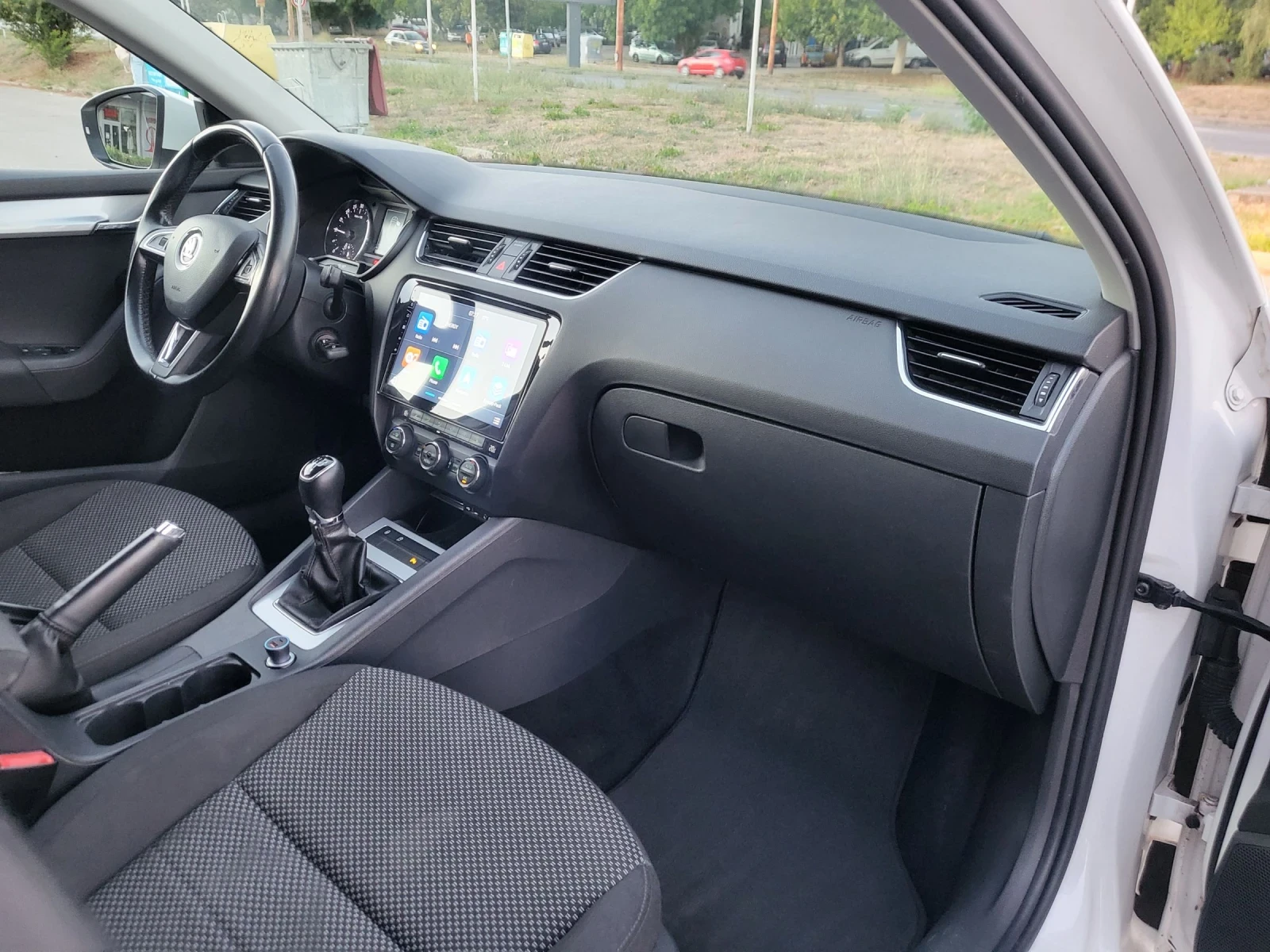 Skoda Octavia 1.6 TDI - изображение 10