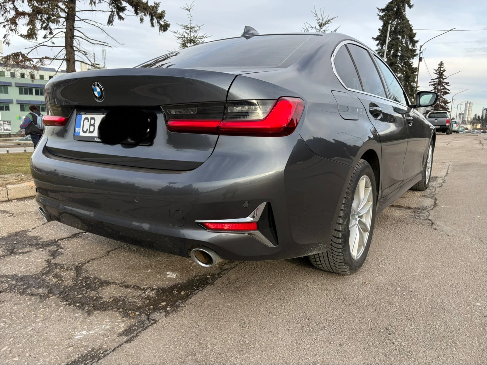 BMW 320 320D x-drive - изображение 4