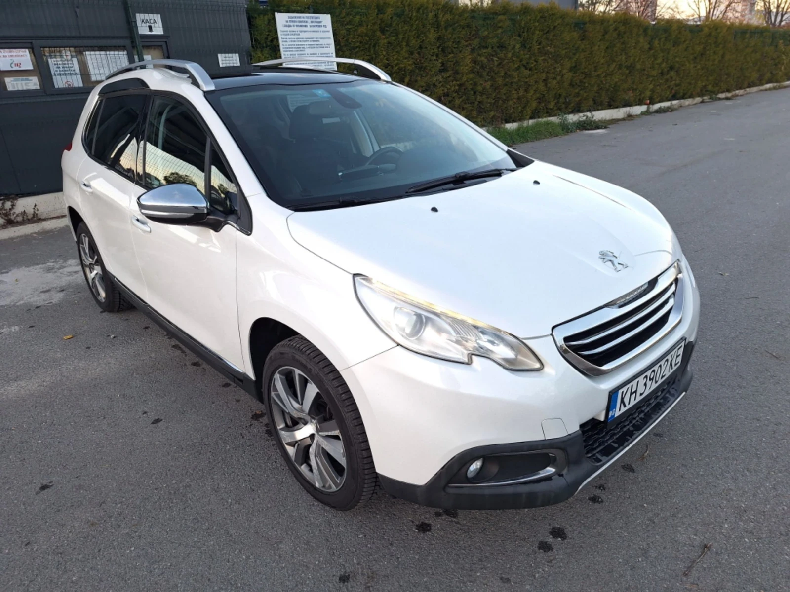 Peugeot 2008 1.6 eHDI 115к.с. Allure