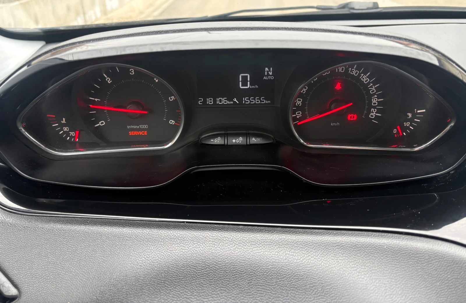 Peugeot 208 1.4 E-HDI AUTOMATIC | Mobile.bg � ����������� 13