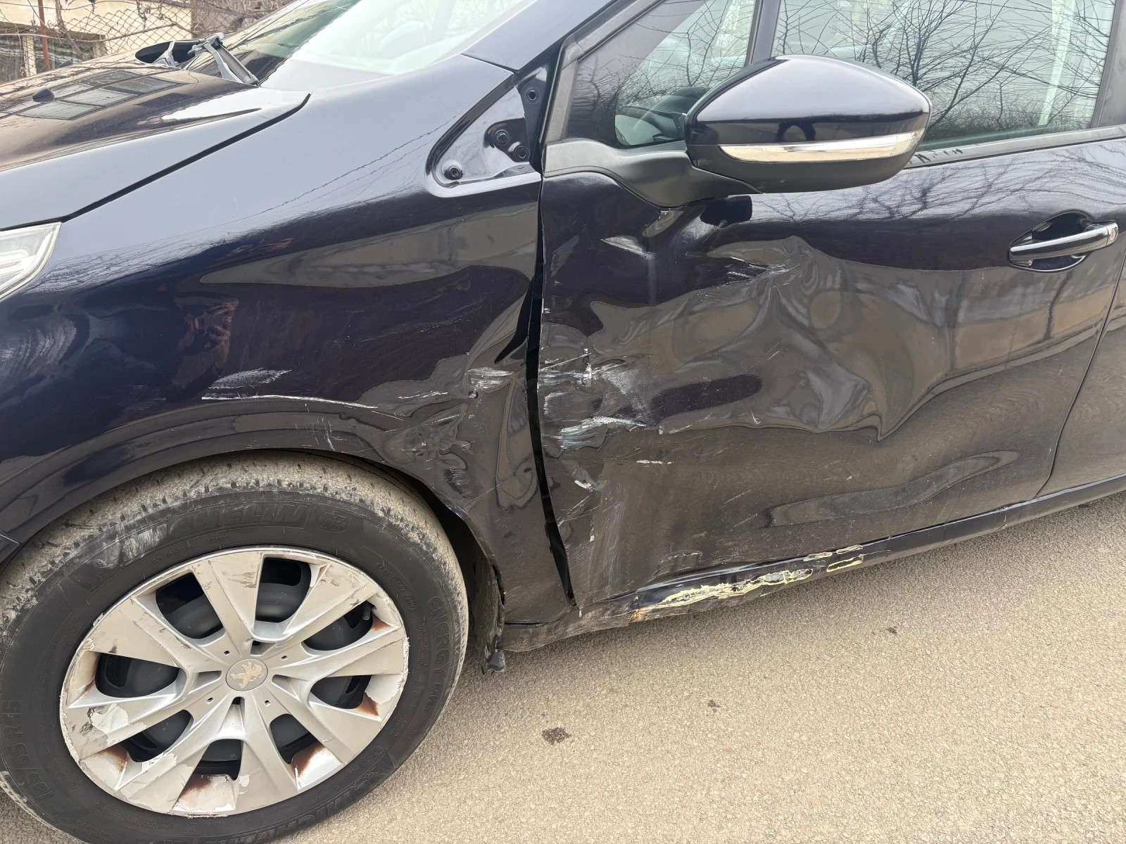 Peugeot 208 1.4 E-HDI AUTOMATIC - изображение 7