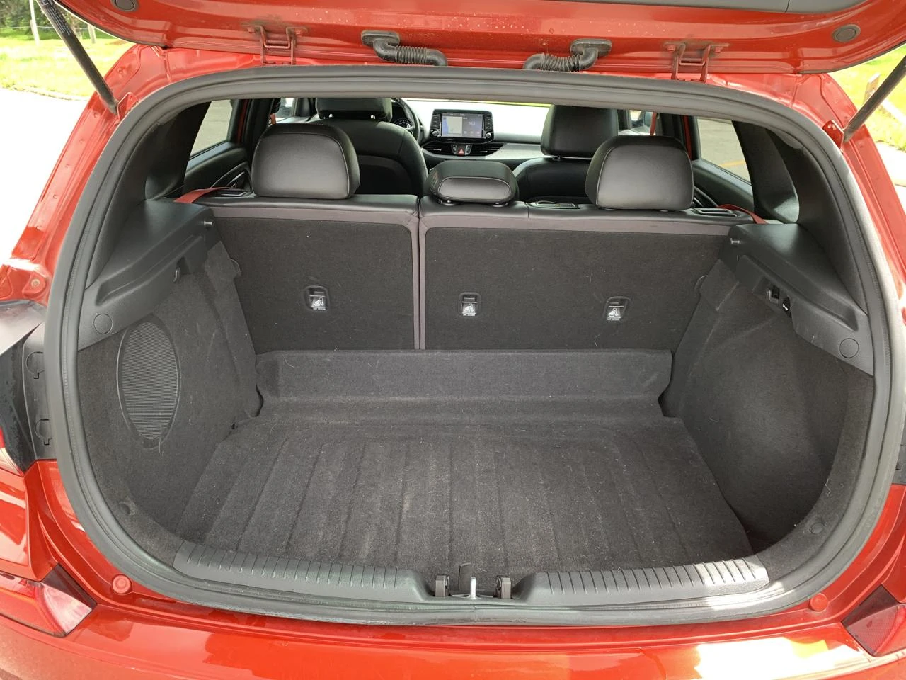 Hyundai Elantra GT N-line Ultimate* Обдух* Carplay* Пано, снимка 14 - Автомобили и джипове - 53985945