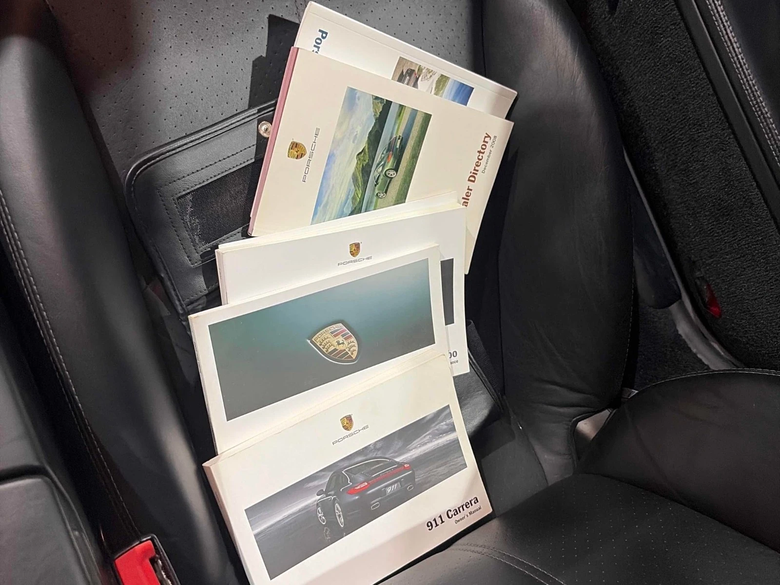 Porsche 911 Carrera 4S АВТО КРЕДИТ, снимка 14 - Автомобили и джипове - 53994554