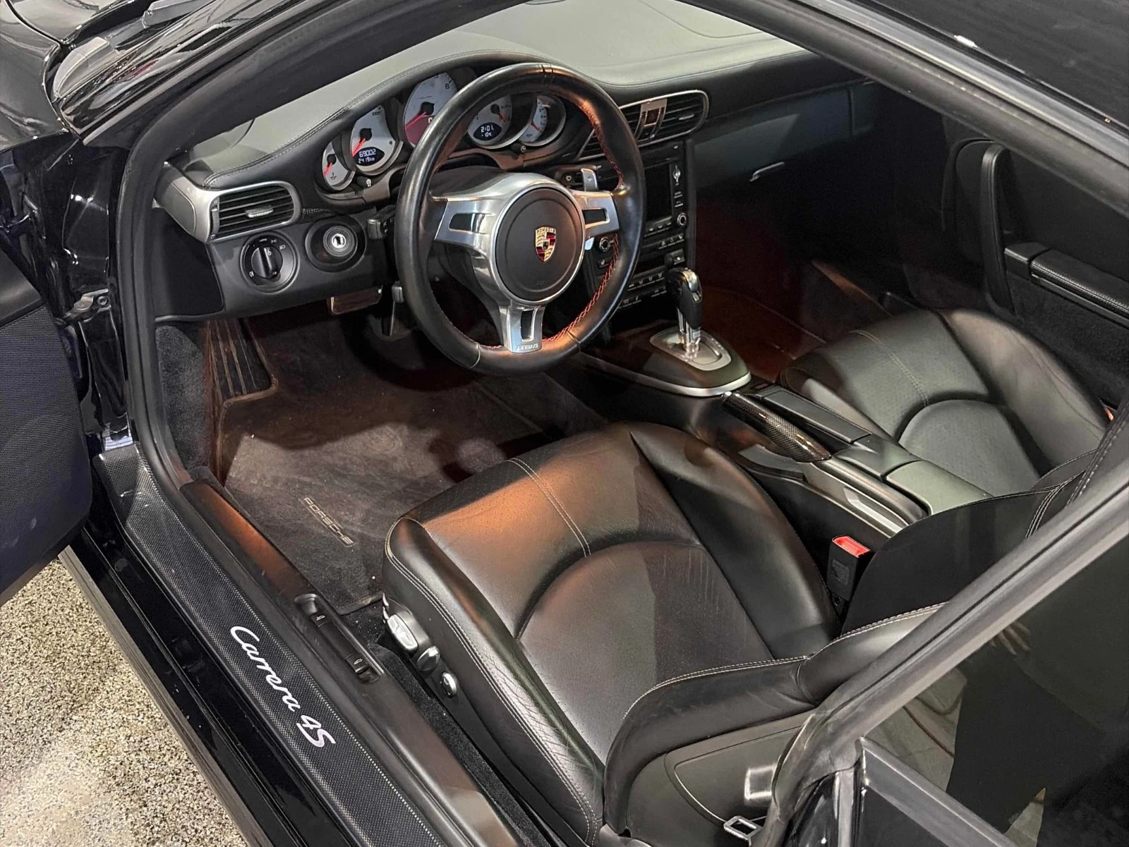 Porsche 911 Carrera 4S АВТО КРЕДИТ, снимка 7 - Автомобили и джипове - 53994554