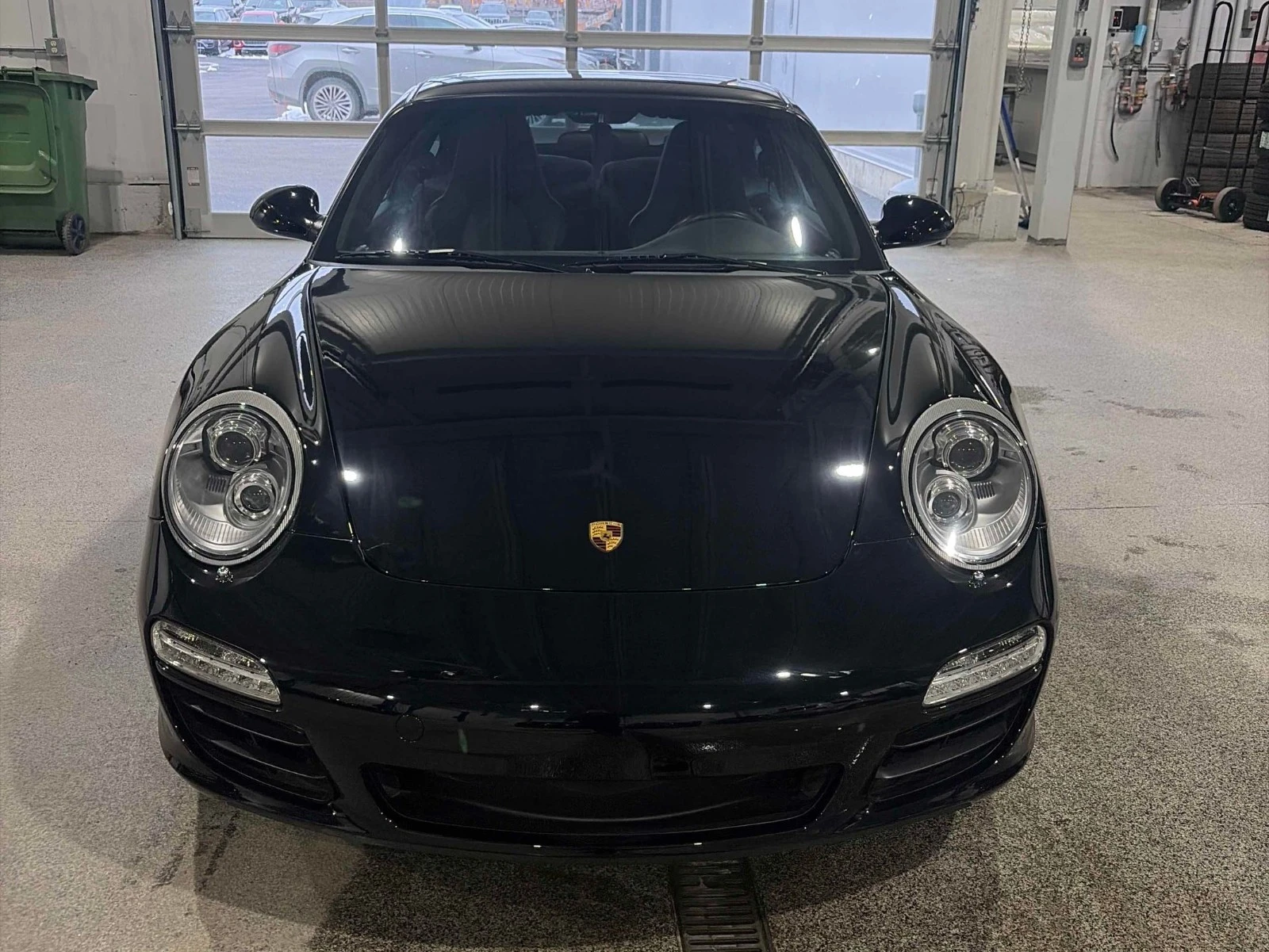 Porsche 911 Carrera 4S АВТО КРЕДИТ, снимка 2 - Автомобили и джипове - 53994554