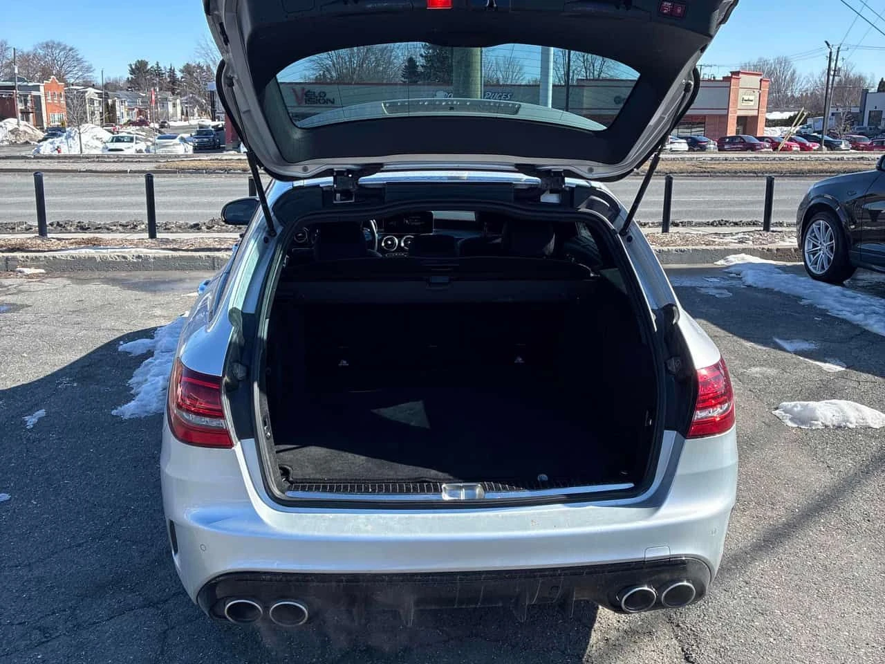 Mercedes-Benz AMG GT C * 43 * КОМБИ* PANO* KEYLES* ПОДГРЕВ* , снимка 15 - Автомобили и джипове - 54003331