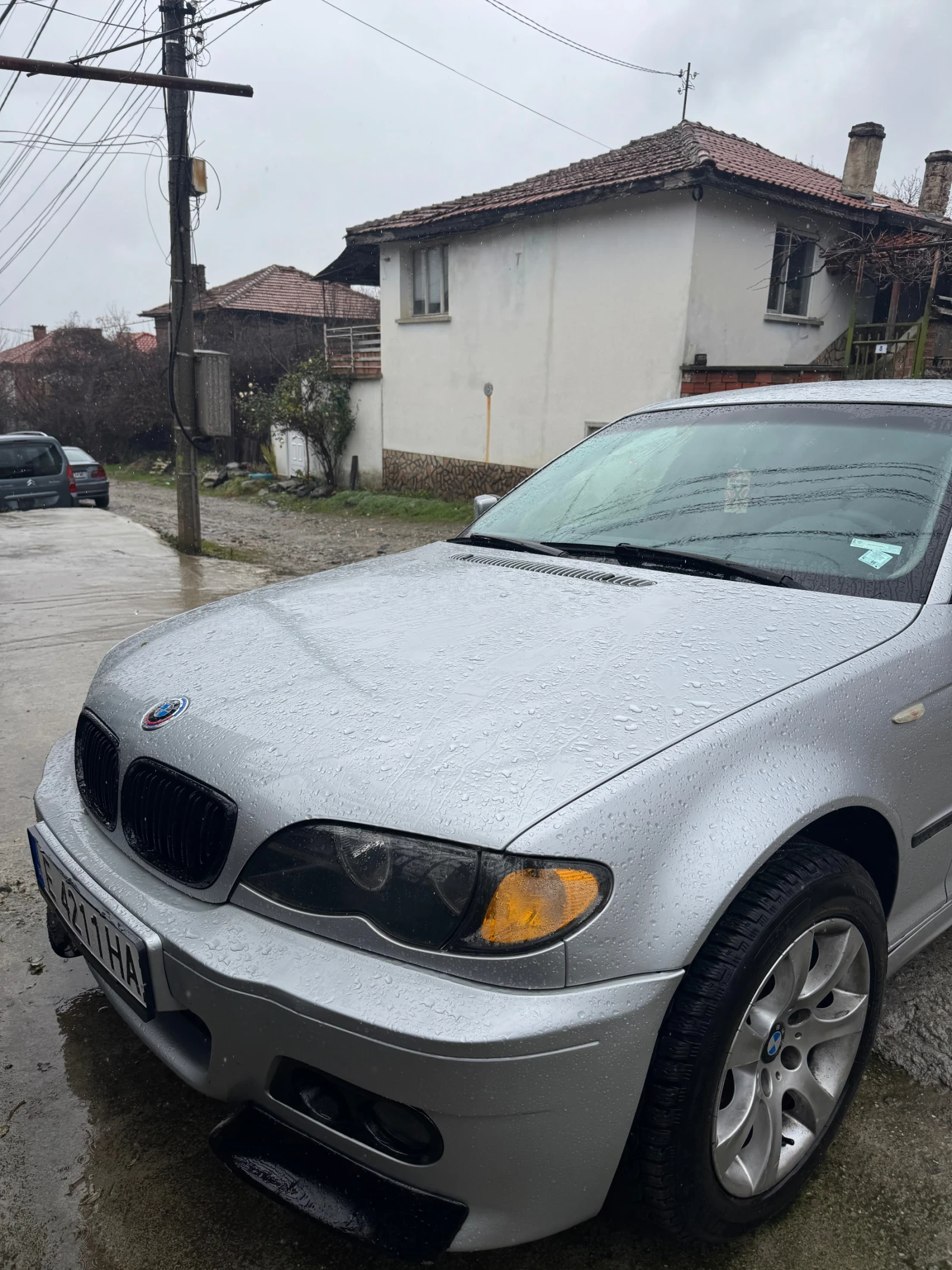 BMW 320, снимка 11 - Автомобили и джипове - 54096909