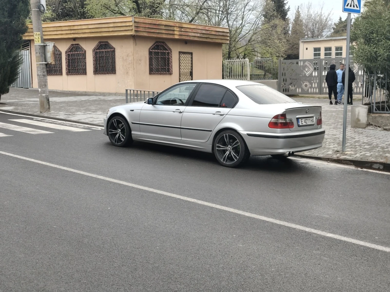 BMW 320, снимка 5 - Автомобили и джипове - 54096909