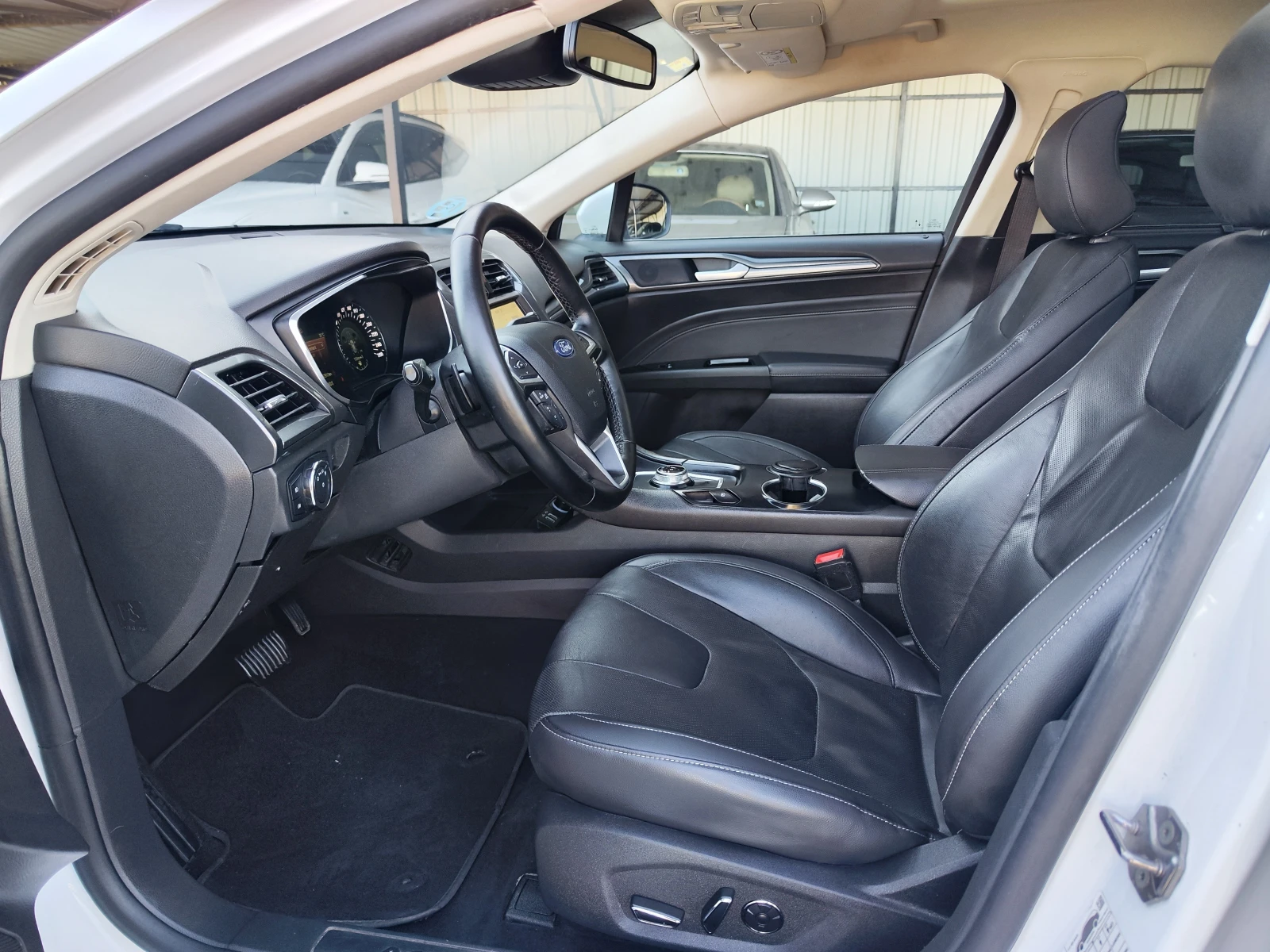 Ford Mondeo 2.0* PANORAMA* PODGREV* OBDUH* LINEASIS* DISTRONIC, снимка 5 - Автомобили и джипове - 54114343