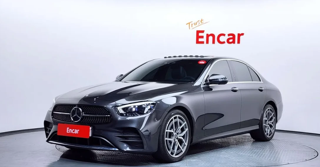 Mercedes-Benz E 220 4MATIC AMG Line