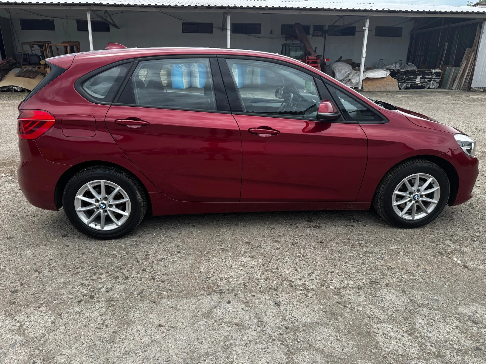 BMW 2 Active Tourer, снимка 3 - Автомобили и джипове - 54519298