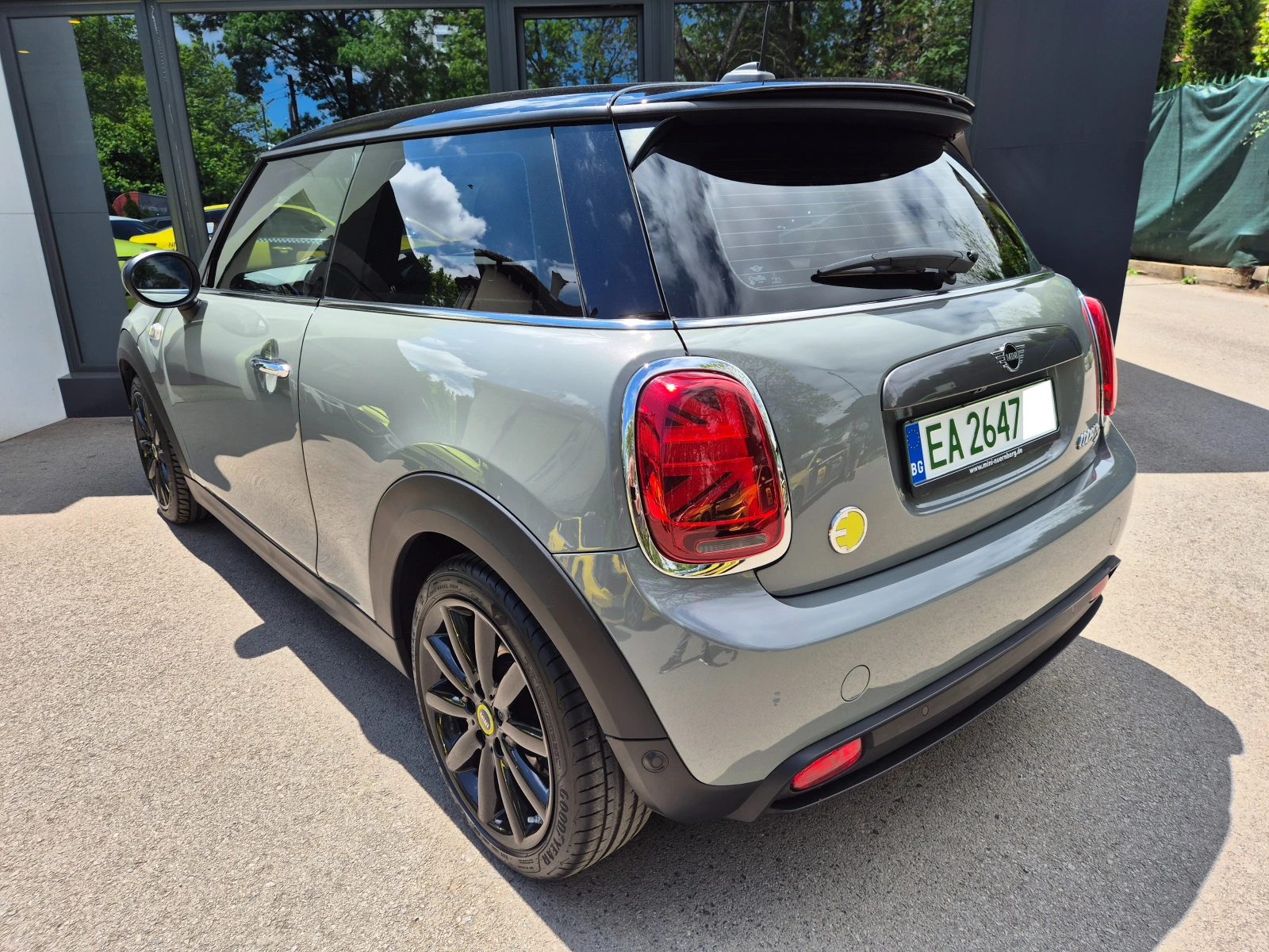 Mini Cooper s SE, снимка 3 - Автомобили и джипове - 54593651