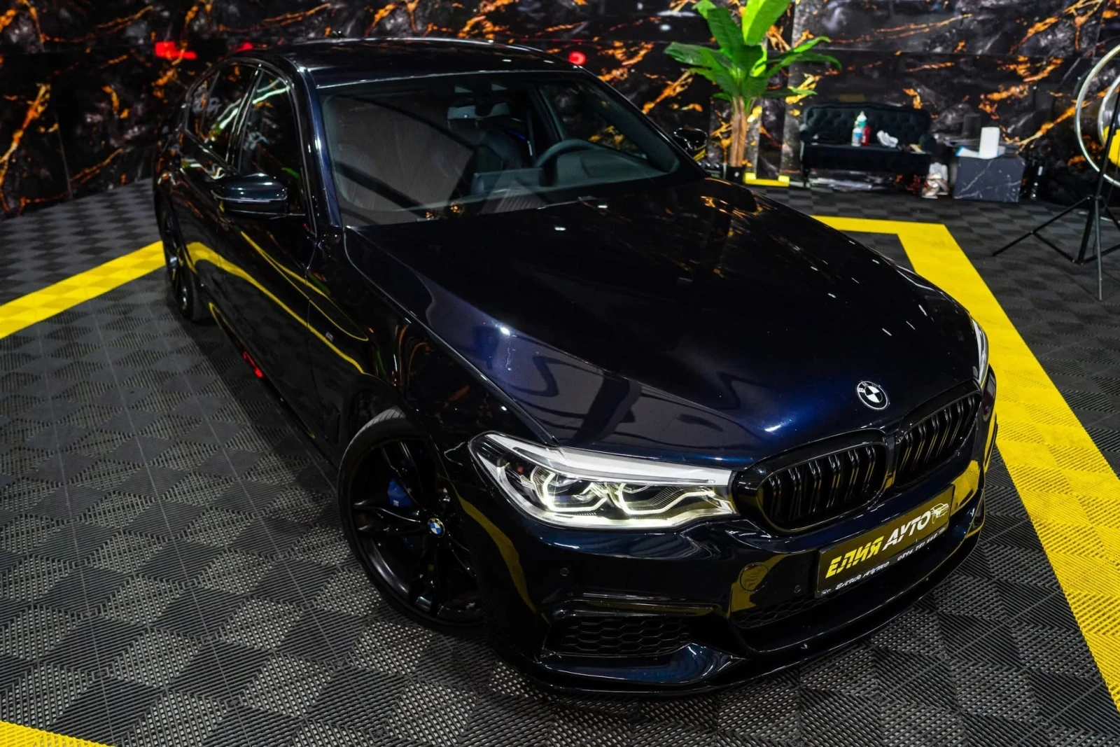 BMW 550 D XDRIVE FULL M PACK LED NAVI ЛИЗИНГ 100%, снимка 2 - Автомобили и джипове - 55056347