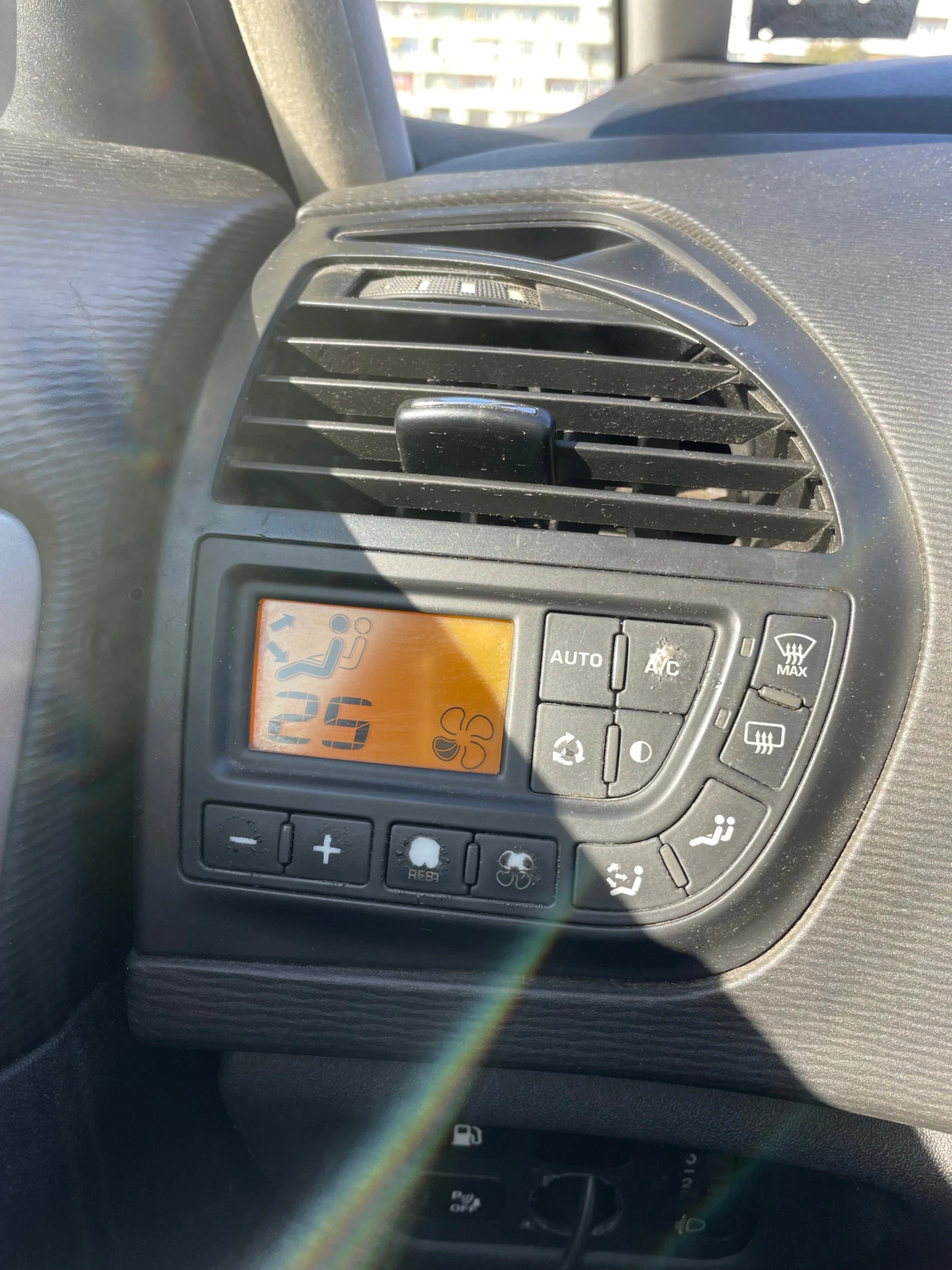 Citroen Grand C4 Picasso ГАЗ, снимка 11 - Автомобили и джипове - 55246567