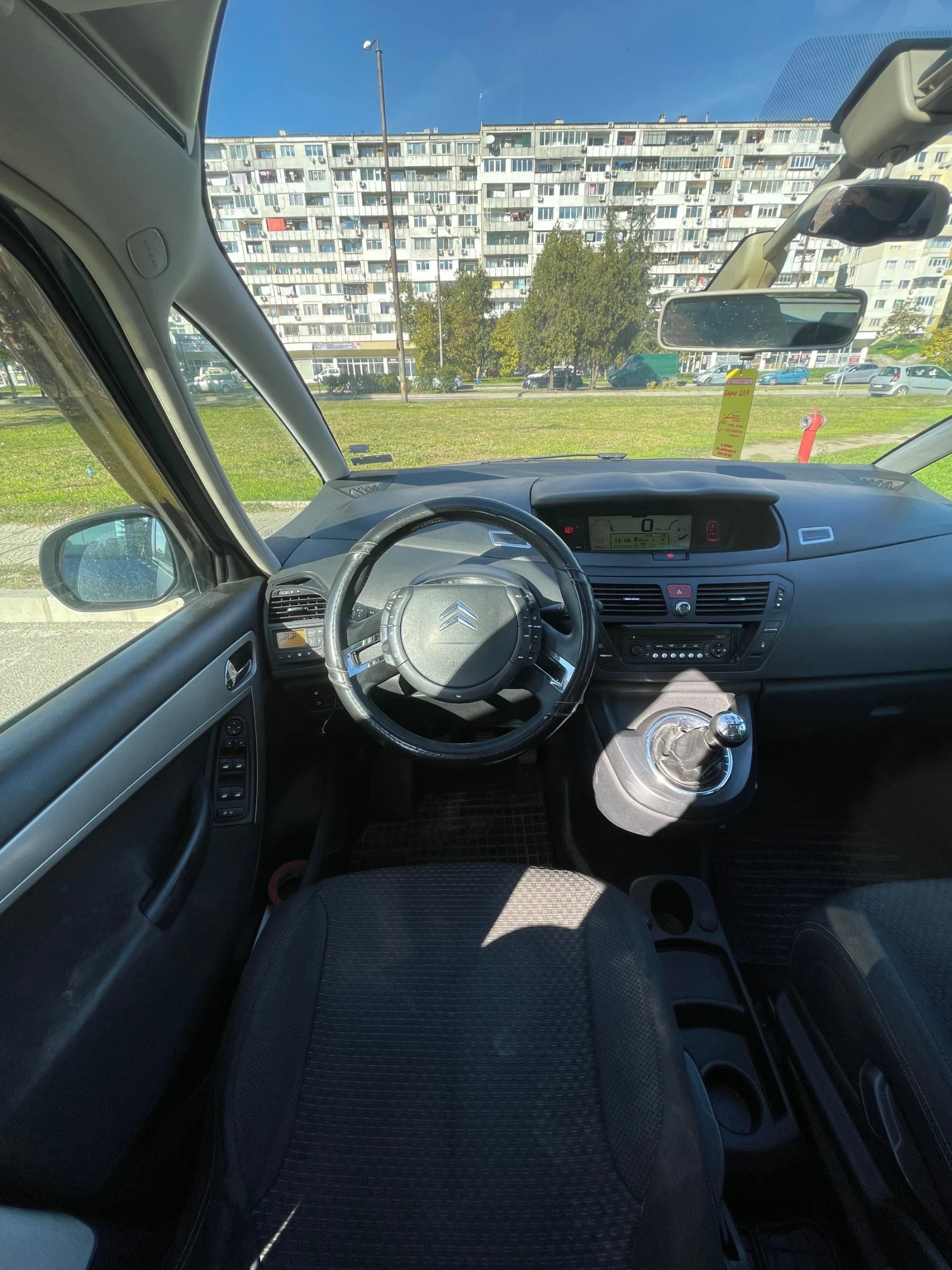 Citroen Grand C4 Picasso ГАЗ, снимка 9 - Автомобили и джипове - 55246567